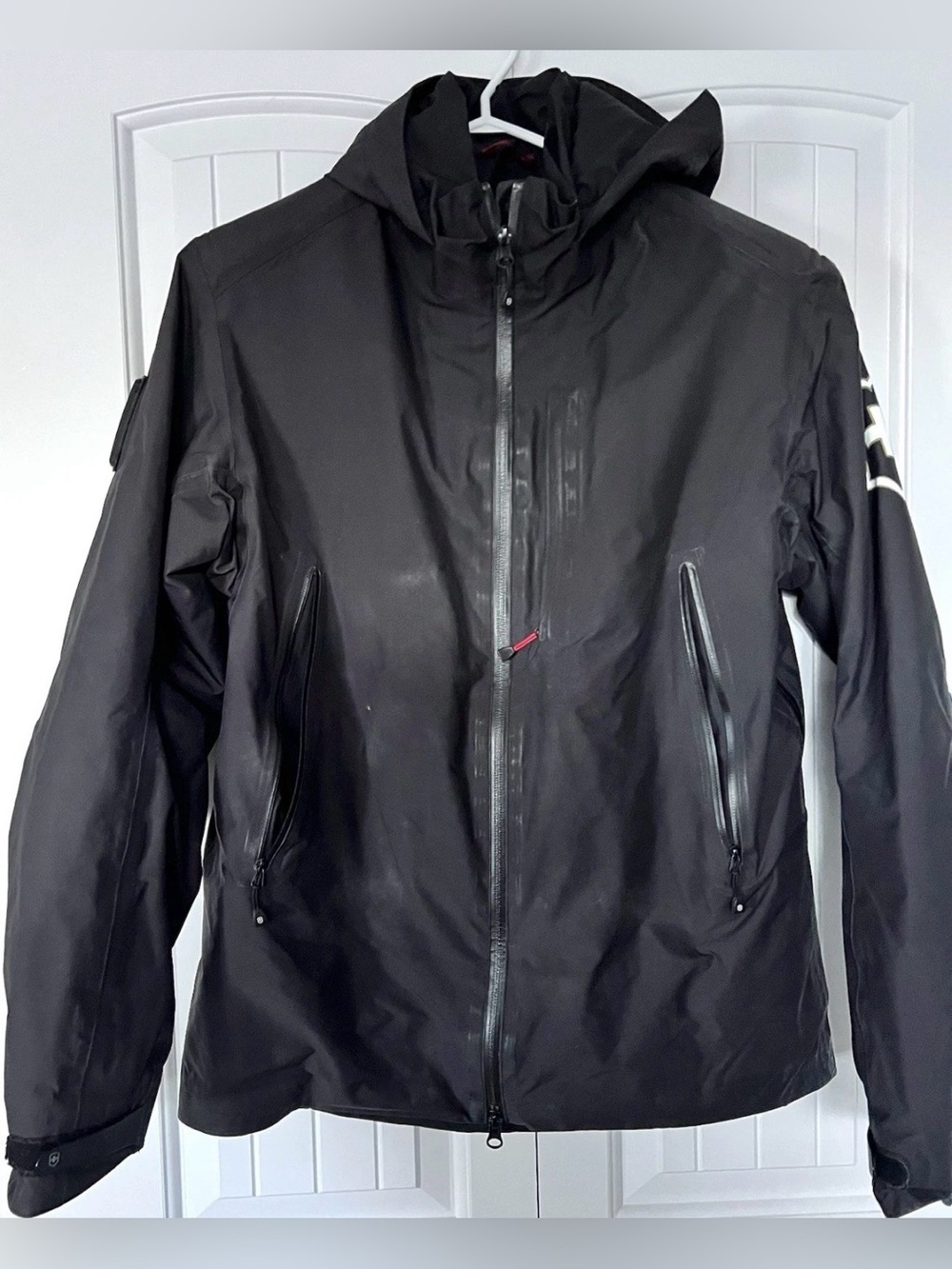 Rare Victorinox Swiss Army RECCO Rescue System Technical Ski Jacket Mens Medium